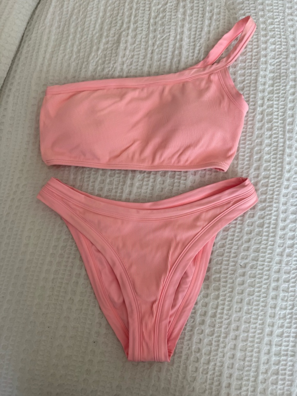l*space One-Shoulder Ribbed Bikini Set in Pink